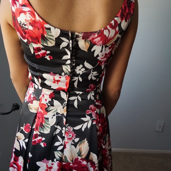 Floral A-Line Dress - Picture 5 of 6